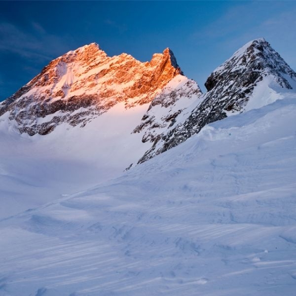 Extended glacier flight into the UNESCO World Heritage